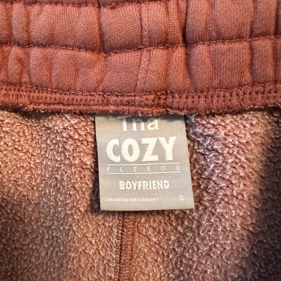 TNA Cozy Fleece Boyfriend Sweatshorts - Picture 3 of 3